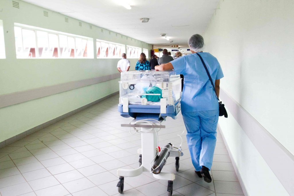 7 group volunteer opportunities | 6 Hospitals