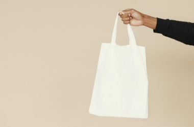 reusable bags to food banks