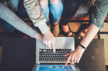 support women’s digital literacy