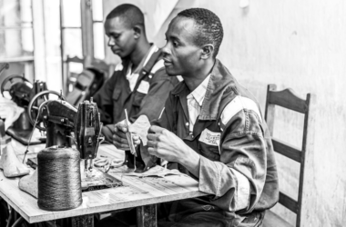 donate basic tool kits for trainees